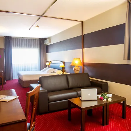 Hotel Ipanema By Gaiarooms 3*