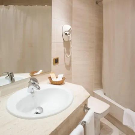 Hotel Ipanema By Gaiarooms 3*